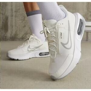 Nike Air Max Intrlk Women Sneaker 10.5 White Gray Shoes DQ2904-100 Comfort